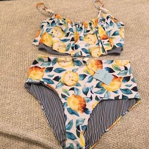 High waisted, REVERSIBLE bikini!